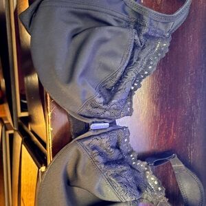 Glamorise Black Lace Bra front closure US 34DD- never worn brand new!!